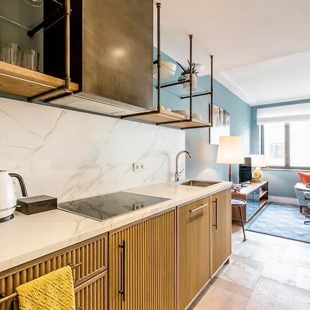 Twenty Eight Hotel 4*
