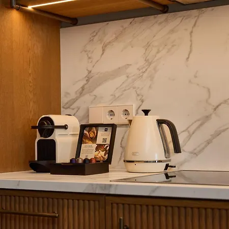 The July - Twenty Eight 4* Amesterdão