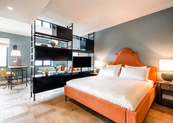 The July - Twenty Eight Амстердам