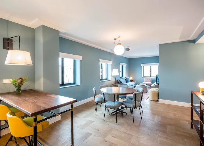 Отель The July - Twenty Eight 4*