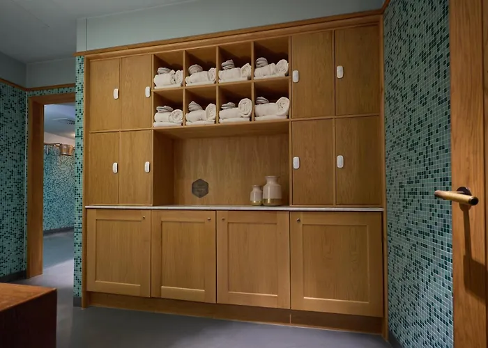 Отель The July - Twenty Eight