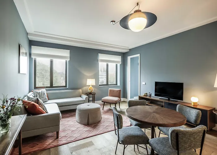 Отель The July - Twenty Eight 4*