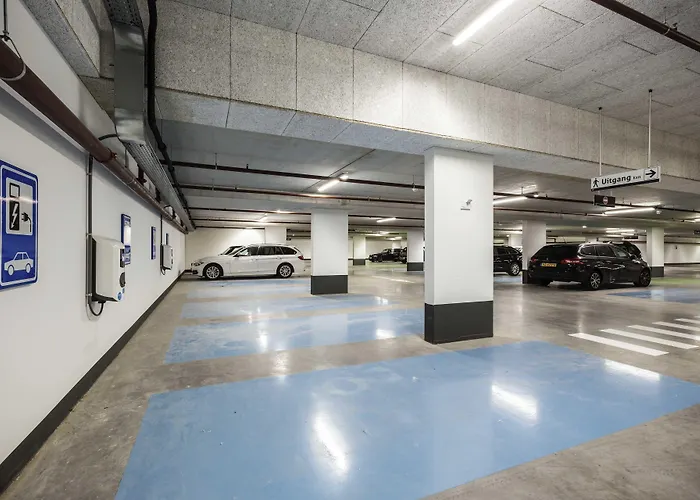 Отель The July - Twenty Eight