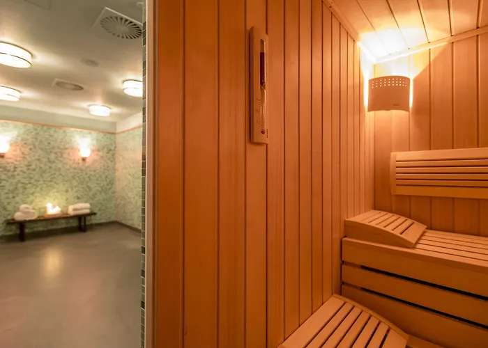 Отель The July - Twenty Eight