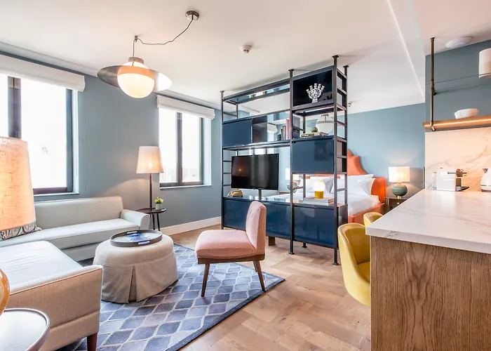 ホテル The July - Twenty Eight 4*