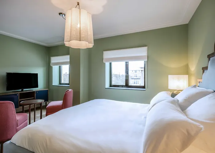 ホテル The July - Twenty Eight 4*